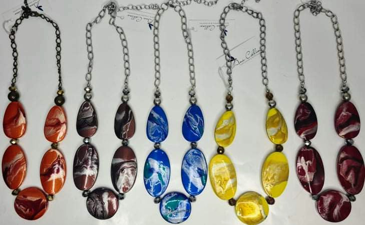 PAPAYA OVAL 10PCE NECKLACE