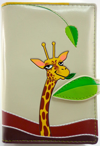 SHAGWEAR GIRAFFE CREAM PASSPORT HOLDER