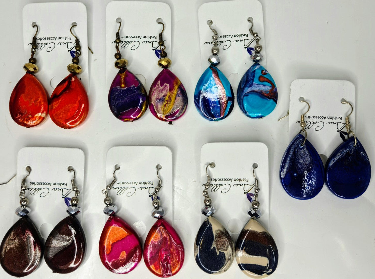 7 PCE TEARDROP EAR RINGS 