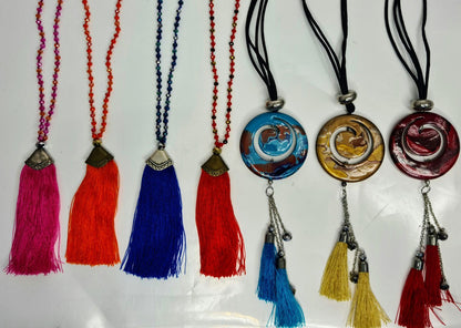 SWIRL AND TASSEL NECKLACE 10PCE PACK